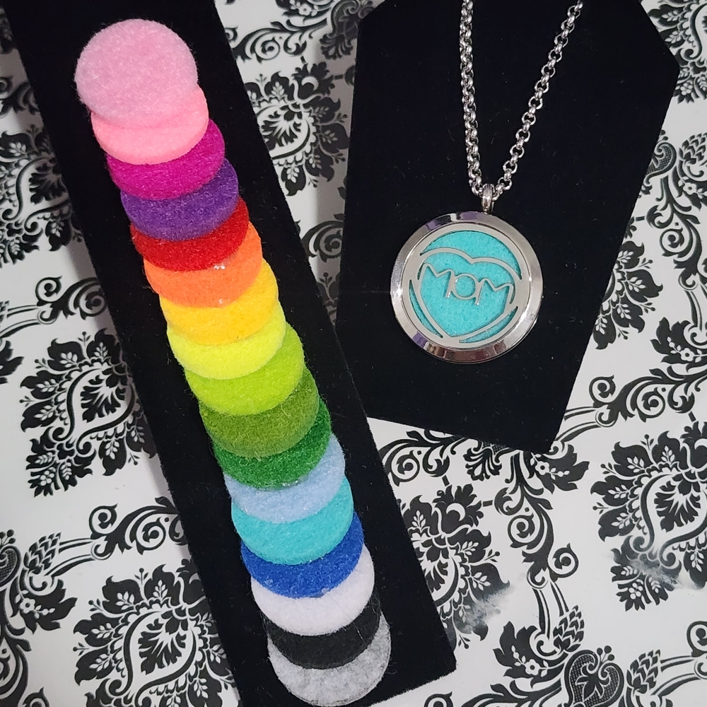 Mom stainless steel aromatherapy locket with stainless steel chain.